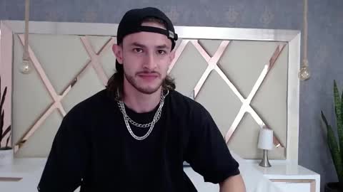 Snapshot of axel_porn_ chatting on 05-31-26, 03:19 Axel online show from 05-31-26, 03:19