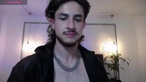 Snapshot of axel_porn_ chatting on 06-11-26, 02:59 Axel online show from 06-11-26, 02:59