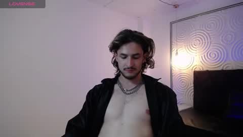Snapshot of axel_porn_ chatting on 07-02-26, 03:29 Axel online show from 07-02-26, 03:29
