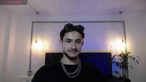 axel_porn_1 online show from 07-29-26, 12:36