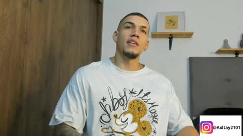 Snapshot of axel_taylor21 chatting on 04-24-26, 12:57 INDEPENDENT MODEL online show from 04-24-26, 12:57