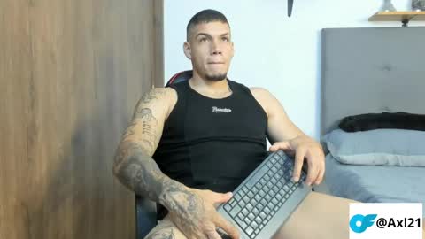 Snapshot of axel_taylor21 chatting on 05-16-26, 02:49 INDEPENDENT MODEL online show from 05-16-26, 02:49