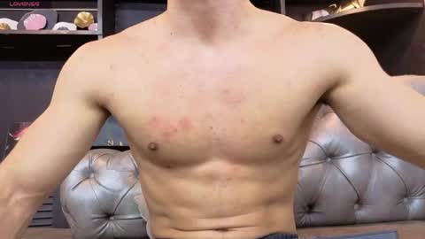 Axel  online show from 05-14-26, 09:05