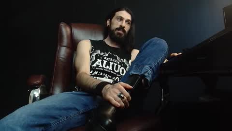 AxelColton online show from 01-11-25, 12:18