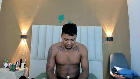 Axell online show from 03-20-26, 11:37