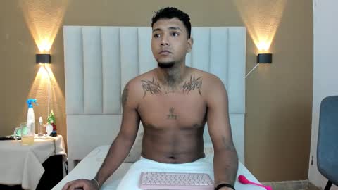 Axell online show from 03-22-26, 09:45