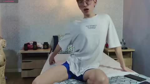 Snapshot of axell_stone chatting on 06-05-26, 08:58 axell_stone online show from 06-05-26, 08:58