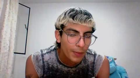 Snapshot of axellatino_ chatting on 12-06-24, 06:15 Axel  online show from 12-06-24, 06:15