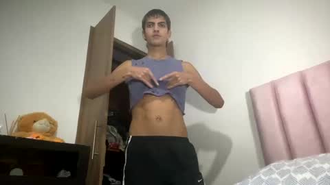 Snapshot of axellatino_ chatting on 01-03-25, 01:38 Axel  online show from 01-03-25, 01:38