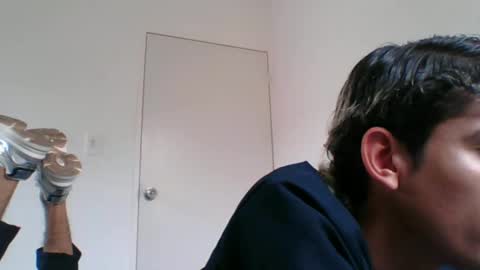Snapshot of axellatino_ chatting on 02-07-25, 05:40 Axel  online show from 02-07-25, 05:40