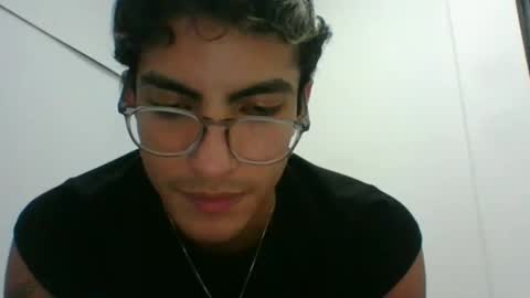 Snapshot of axellatino_ chatting on 02-27-25, 11:15 Axel  online show from 02-27-25, 11:15