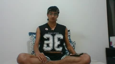 Snapshot of axellatino_ chatting on 03-11-25, 02:43 Axel  online show from 03-11-25, 02:43