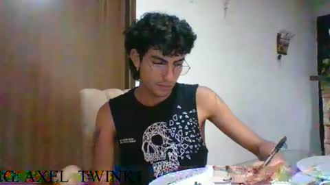 Snapshot of axellatino_ chatting on 09-30-25, 02:16 Axel  online show from 09-30-25, 02:16