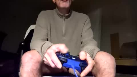 Snapshot of axion13 chatting on 12-01-25, 03:17 axion13 online show from 12-01-25, 03:17