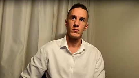 Axl online show from 09-12-25, 06:41