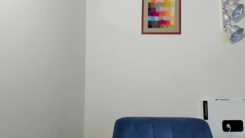 Axl online show from 12-14-25, 10:47