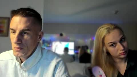 Axl online show from 12-18-25, 10:38