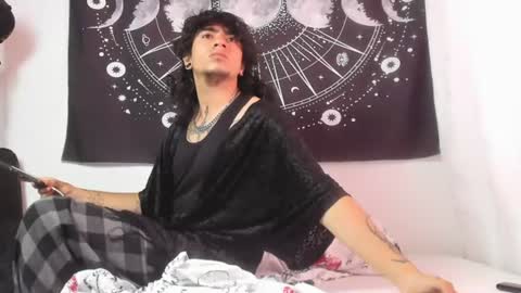 Snapshot of axl_kush_ chatting on 06-23-26, 03:21 Axel Kush online show from 06-23-26, 03:21