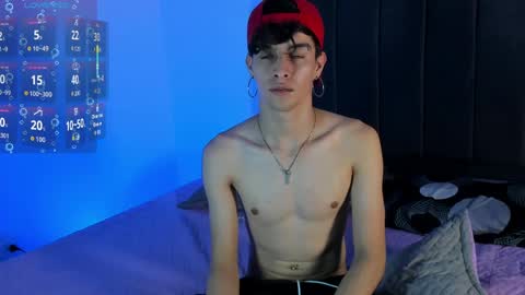 Axxxel  online show from 04-10-26, 01:55