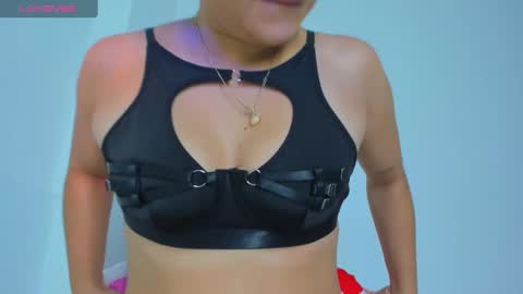 Snapshot of ayheleen_sexygirl3 chatting on 01-10-25, 12:38 Mariana online show from 01-10-25, 12:38