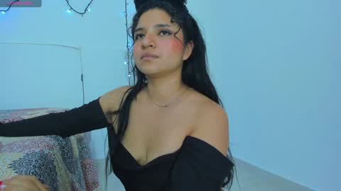 Snapshot of ayheleen_sexygirl3 chatting on 01-23-25, 11:58 Mariana online show from 01-23-25, 11:58