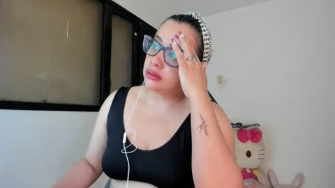 SandyMODELINDEPENDIENT online show from 02-19-25, 04:34