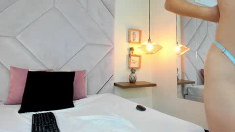 Ayleen Gray online show from 12-29-24, 02:42