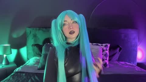 Aylen online show from 01-25-25, 07:39