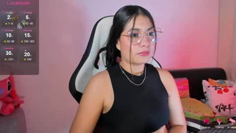Snapshot of aylenmiller_ chatting on 06-05-26, 01:56 Aylen online show from 06-05-26, 01:56