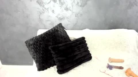 Kayla online show from 11-12-25, 07:42