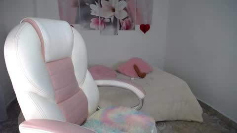 aylin_ross_ online show from 06-29-26, 11:49