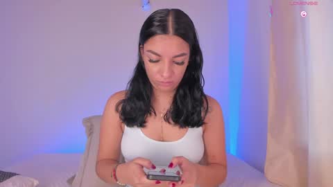 Snapshot of aylinnzambrano_ chatting on 01-21-25, 11:46 Aylin online show from 01-21-25, 11:46