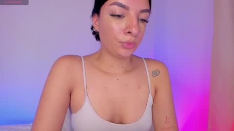 Snapshot of aylinnzambrano_ chatting on 02-22-25, 05:02 Aylin online show from 02-22-25, 05:02