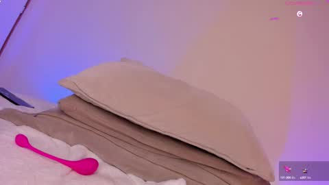 Snapshot of aylinnzambrano_ chatting on 02-23-25, 07:11 Aylin online show from 02-23-25, 07:11