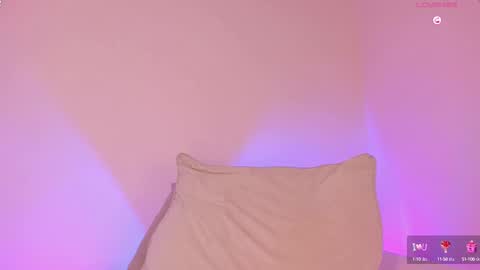 Snapshot of aylinnzambrano_ chatting on 03-08-25, 08:33 Aylin online show from 03-08-25, 08:33