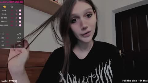 AYNEK        fansly  online show from 01-04-25, 06:30