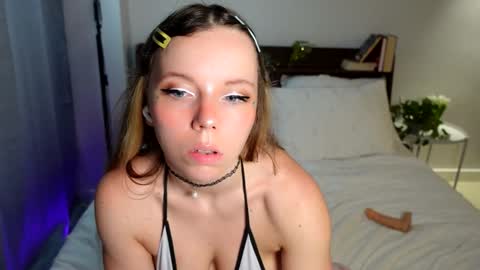 Snapshot of ayralust chatting on 02-01-25, 11:32 Ayra Lust online show from 02-01-25, 11:32