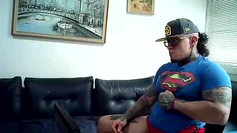 Ayrton naffah2 online show from 12-17-25, 07:20