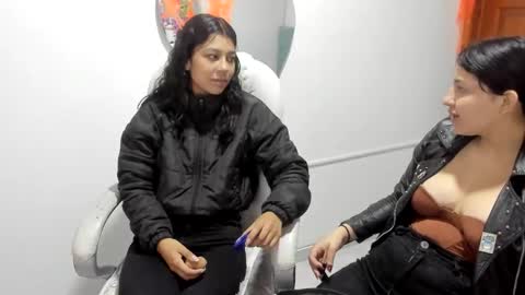Snapshot of aysha_winxx chatting on 10-09-25, 11:19 aysha_winxx online show from 10-09-25, 11:19