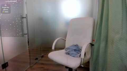 Ayumi online show from 03-11-25, 08:20