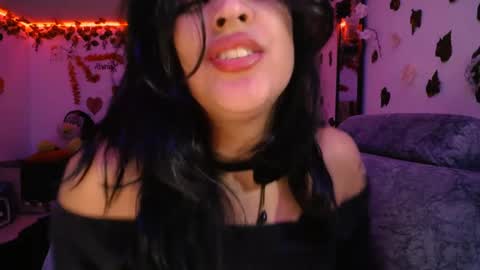 Snapshot of azaaharziz chatting on 03-07-25, 01:31 Azahar online show from 03-07-25, 01:31