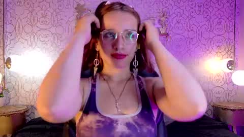 Snapshot of azahara_18 chatting on 08-03-26, 06:11 Azahara online show from 08-03-26, 06:11