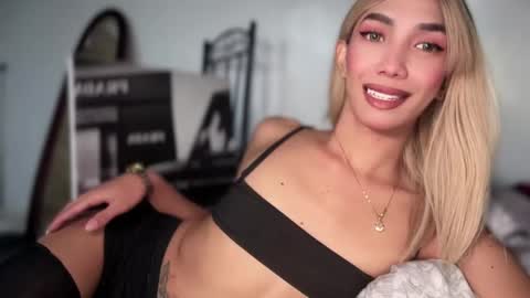 azalea_cum69 online show from 05-20-26, 03:13