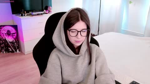 Snapshot of azaliya_haze chatting on 06-18-26, 09:14 Azaliya online show from 06-18-26, 09:14