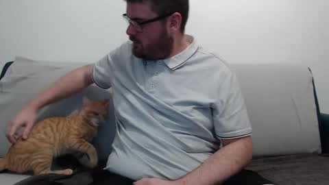 Azer online show from 10-29-25, 07:37