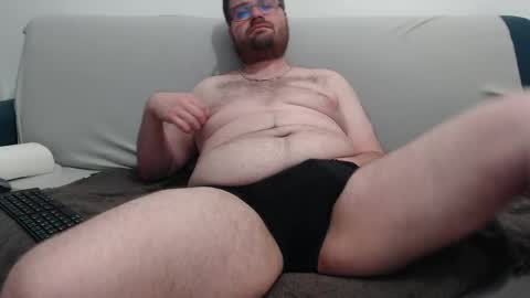 Snapshot of azer912 chatting on 05-29-26, 10:19 Azer online show from 05-29-26, 10:19