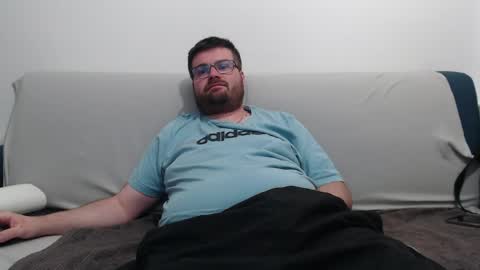 Snapshot of azer912 chatting on 05-31-26, 05:53 Azer online show from 05-31-26, 05:53