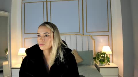 Snapshot of aziac10 chatting on 02-08-25, 12:06 Ale online show from 02-08-25, 12:06