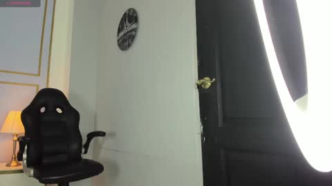 Snapshot of aziac10 chatting on 09-18-25, 11:12 Ale online show from 09-18-25, 11:12