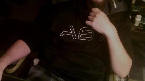 Snapshot of azinn chatting on 10-19-25, 10:43 Zin online show from 10-19-25, 10:43